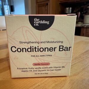 The earthling co conditioner bar-BNIB